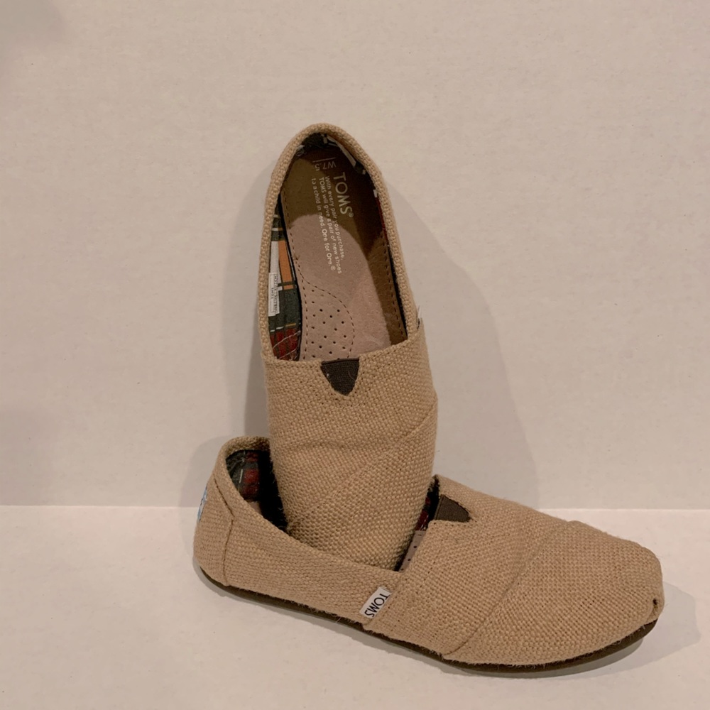 Burlap Toms size 7.5